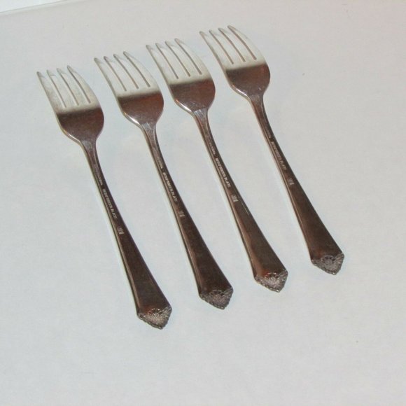 4 Vintage Dinner Forks STARLIGHT SILVERPLATE 1950 - Picture 3 of 5